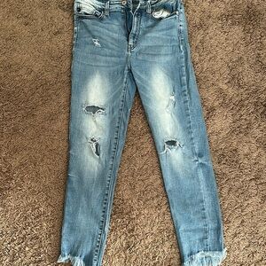 Women’s cancan size 28 distressed skinny jeans